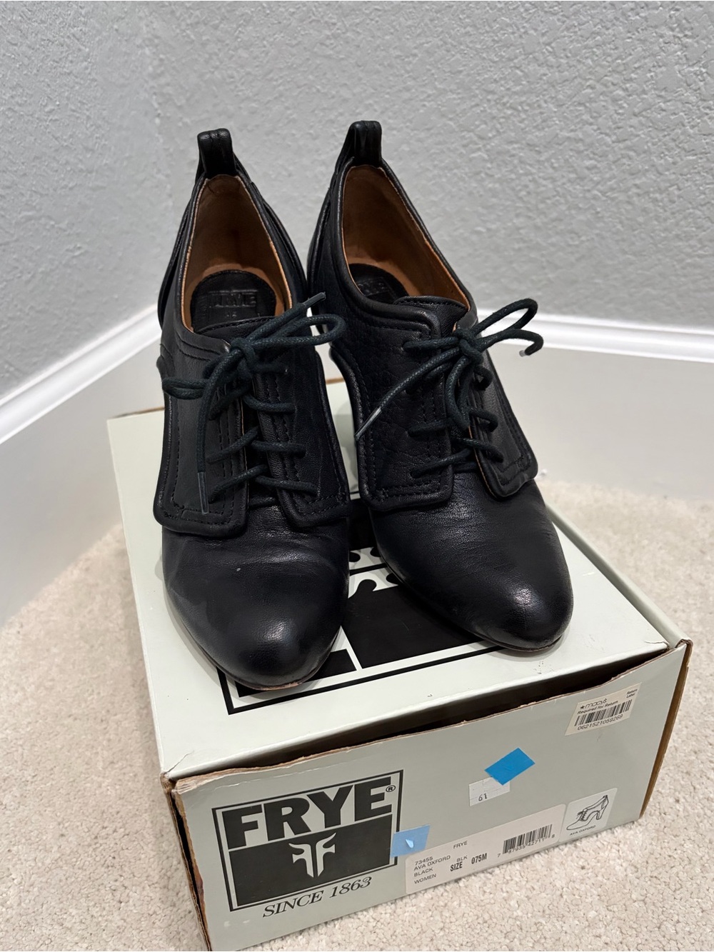 FRYE Women's Black Ava Oxford, Sz 7.5